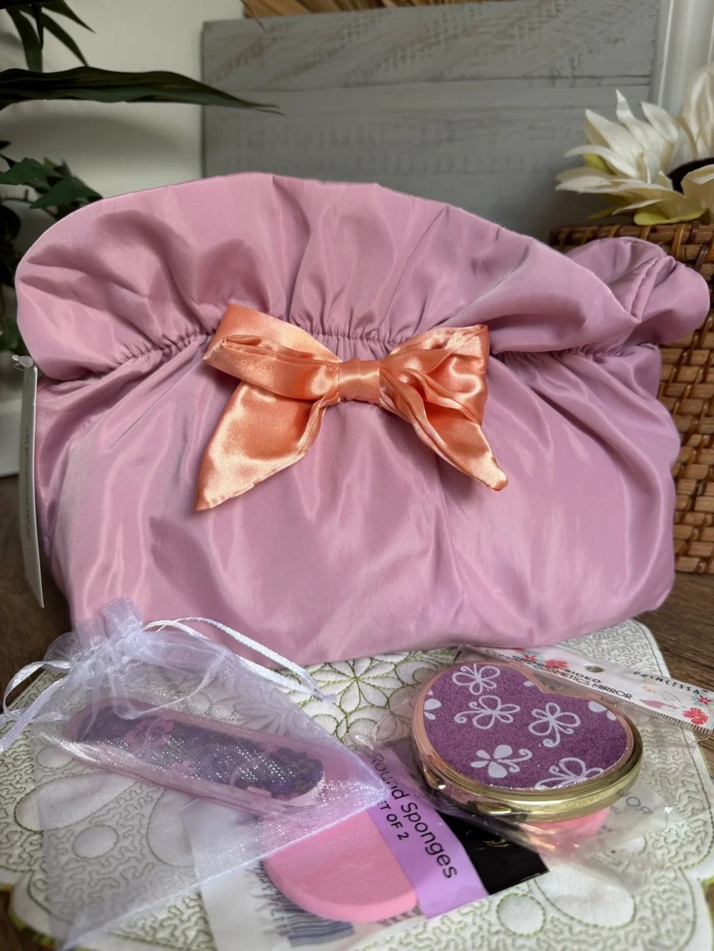 Francesca’s Garden Party Pink Cosmetic Bag w/Free Products – NWT, Mother's Day